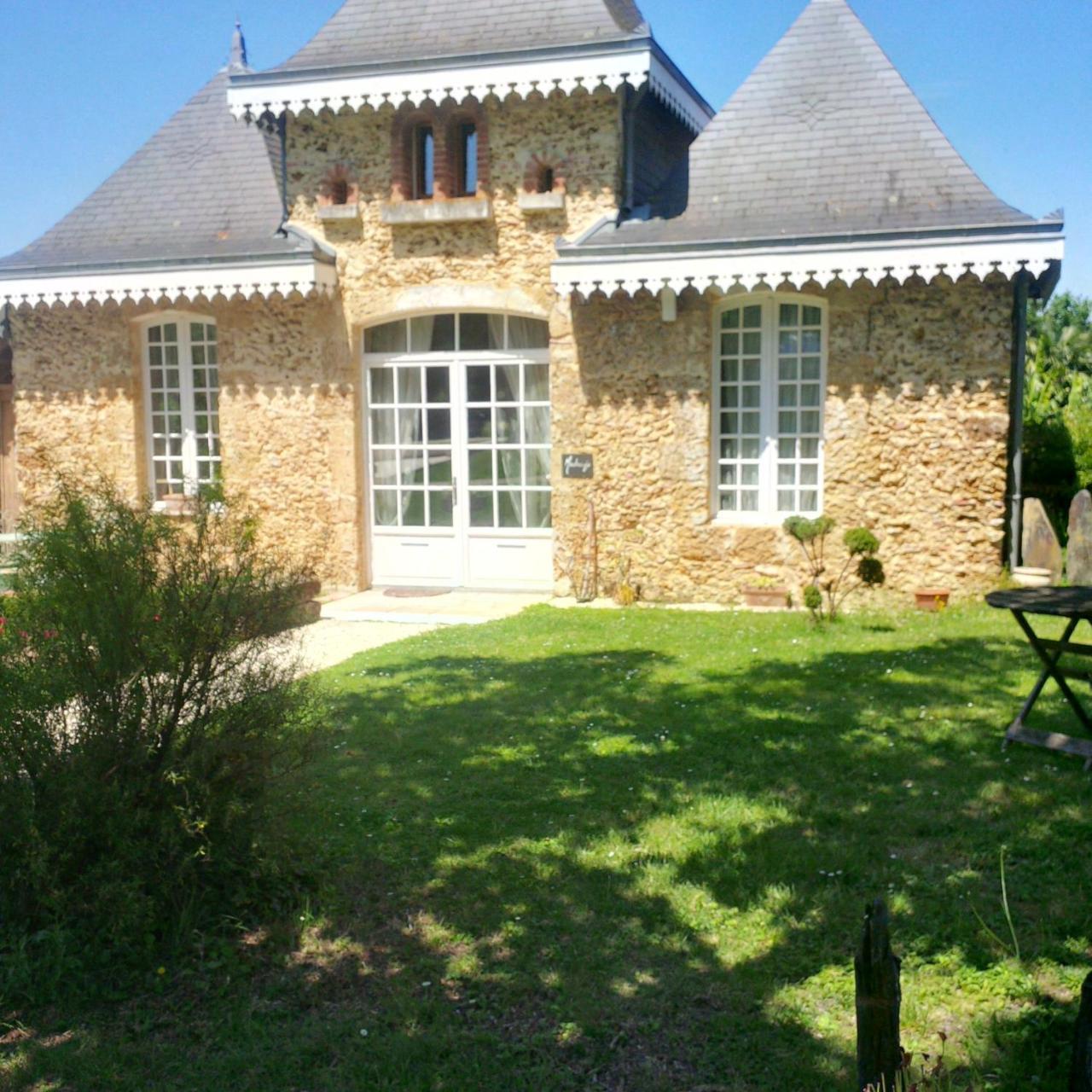 Maison D'Hotes Lassaubatju Hontanx Екстериор снимка